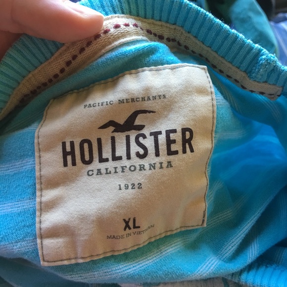 Men’s XL Hollister Sweater - Picture 3 of 3